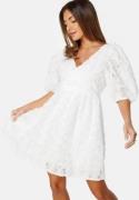 Bubbleroom Occasion 3D Puff Sleeve Dress White M