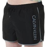 Calvin Klein Badbyxor Core Solid Short Runner Swim Shorts Svart polyes...