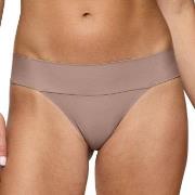 Triumph Trosor Body Make-Up Illusion String Ljusbrun 44 Dam