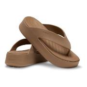 Crocs Getaway Platform Flip Ljusbrun US W6 (EU 36-37)