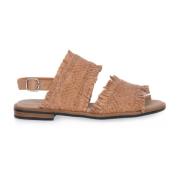 Frau Sandals Brown, Dam