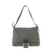 Fendi Vintage Förägd Canvas Fendi-Vskor Brown, Dam