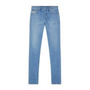 Diesel Slim-fit Jeans med Tapered Ben och Mid-rise Midja Blue, Herr