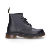 Dr. Martens Snörade Läderstövlar Black, Dam