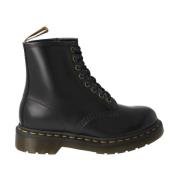 Dr. Martens Svarta Vegan 1460 Damstövlar Black, Dam