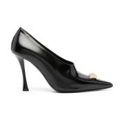 Givenchy Kristalldekorerade spetsiga pumps Black, Dam