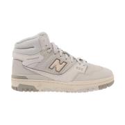 New Balance Grå High-top Sneakers med Mandelformad Tå Gray, Dam