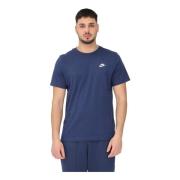 Nike Sportswear Club Tee av Theike Blue, Unisex