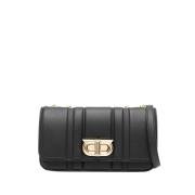 Salvatore Ferragamo Gancini Plaque Läder Axelväska Black, Dam