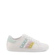 Guess Damsneakers med Nitar och Rund Tå White, Dam