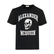Alexander McQueen Oversize T-shirt med Skull Logo i Svart Bomullsjerse...