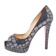 Christian Louboutin Pre-owned Pre-owned Laeder klackskor Gray, Dam