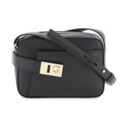 Salvatore Ferragamo Justerbart Rem Läderkameraväska Black, Dam