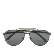 Burberry Vintage Pre-owned Metall solglasgon Black, Dam