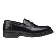 Doucal's Svarta Läderloafers med Ikonisk Design Black, Herr