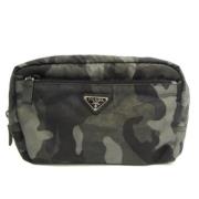 Prada Vintage Pre-owned Nylon prada-vskor Green, Dam