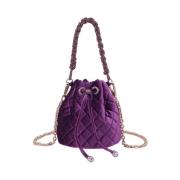 La Carrie Sammet Pochette Purple, Dam