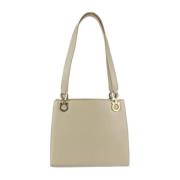 Salvatore Ferragamo Pre-owned Pre-owned Tyg axelremsvskor Beige, Dam