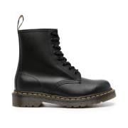 Dr. Martens Svarta Läder Snörskor Black, Dam