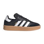 Adidas Klassisk Livsstil Sneaker med Fotboll och Skateboard Influenser...