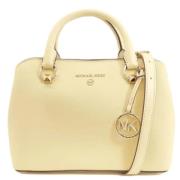 Michael Kors Pre-owned Pre-owned Plast handvskor Beige, Dam