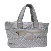 Chanel Vintage Pre-owned Nylon chanel-vskor Gray, Dam