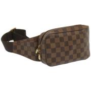 Louis Vuitton Vintage Pre-owned Canvas axelremsvskor Brown, Dam