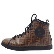 Fendi Vintage Pre-owned Canvas sneakers Brown, Dam