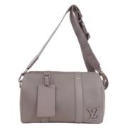 Louis Vuitton Vintage Pre-owned Laeder axelremsvskor Gray, Dam