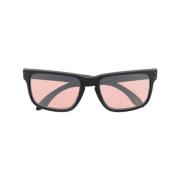 Oakley Rosa Fyrkantiga Solglasögon med Präglad Logotyp Black, Unisex