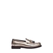 Brunello Cucinelli Metalliska Läderloafers med Tassel Kedja Gray, Dam