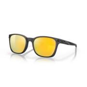 Oakley Sportiga solglasögon för utomhusaktiviteter Black, Unisex