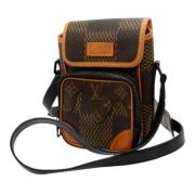 Louis Vuitton Vintage Pre-owned Canvas crossbodyvskor Brown, Dam