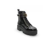 Guess Svarta Lack Ankelboots med Spänne Black, Dam