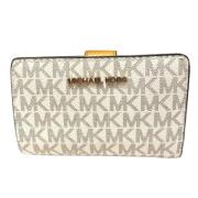 Michael Kors Pre-owned Pre-owned Canvas plnbcker Beige, Dam