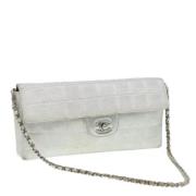 Chanel Vintage Pre-owned Nylon chanel-vskor Beige, Dam