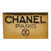 Chanel Vintage Pre-owned Metall broscher Yellow, Dam