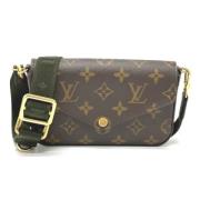 Louis Vuitton Vintage Pre-owned Tyg axelremsvskor Brown, Dam