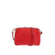 Bottega Veneta Vintage Pre-owned Laeder crossbodyvskor Red, Dam