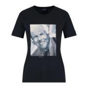 Emporio Armani Svart T-shirt med digitaltryck Black, Dam