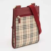 Burberry Vintage Pre-owned Tyg axelremsvskor Red, Dam