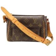 Louis Vuitton Vintage Pre-owned Canvas crossbodyvskor Brown, Dam