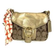 Coach Pre-owned Pre-owned Canvas axelremsvskor Beige, Dam