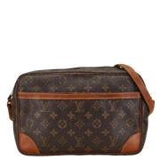 Louis Vuitton Vintage Pre-owned Canvas crossbodyvskor Brown, Dam