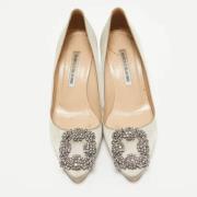 Manolo Blahnik Pre-owned Pre-owned Satin klackskor Gray, Dam