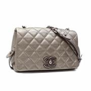 Chanel Vintage Pre-owned Laeder chanel-vskor Gray, Dam