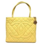 Chanel Vintage Pre-owned Laeder handvskor Yellow, Dam