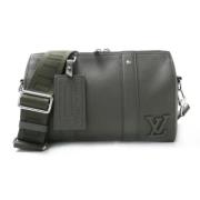 Louis Vuitton Vintage Pre-owned Laeder crossbodyvskor Green, Dam