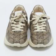 Gucci Vintage Pre-owned Canvas sneakers Beige, Dam