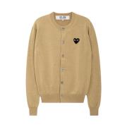 Comme des Garçons Play Logo Cardigan i Light Camel Beige, Dam